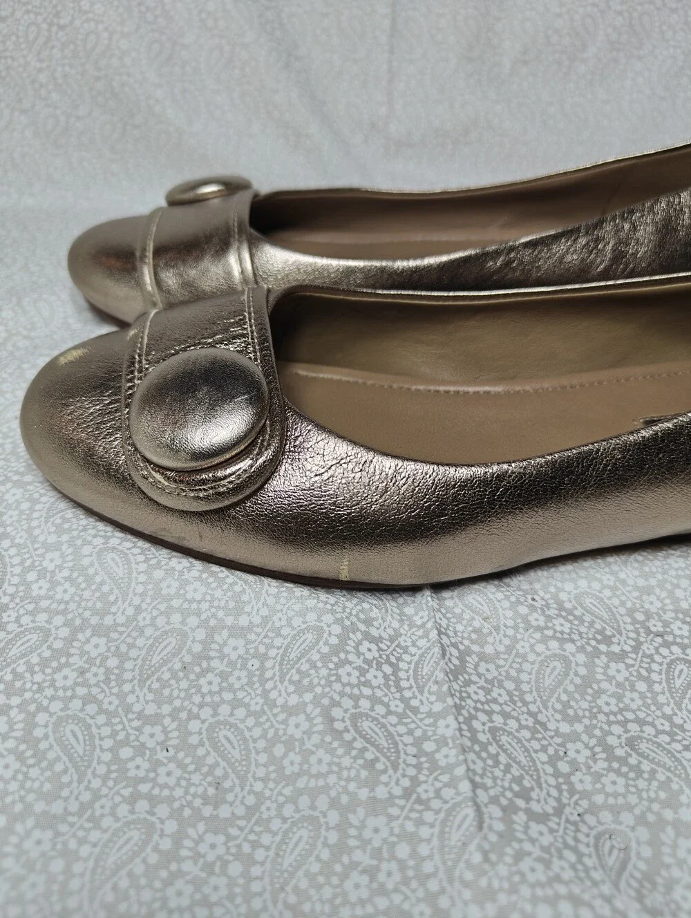 ECCO Women's Owando Button Light Metallic Gold Slip On Flats Comfort Women 7-7.5
